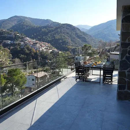 Luxury 5-bedroom Kalopanayiotis بيت للعطل *