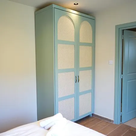 Luxury 5-bedroom Kalopanayiotis *