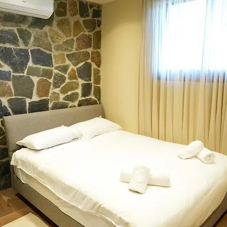 Luxury 5-bedroom Kalopanayiotis *