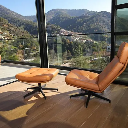 بيت للعطل Luxury 5-bedroom Kalopanayiotis *