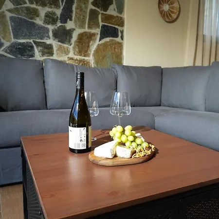 Luxury 5-bedroom Kalopanayiotis