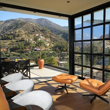 Luxury 5-bedroom Kalopanayiotis بيت للعطل *