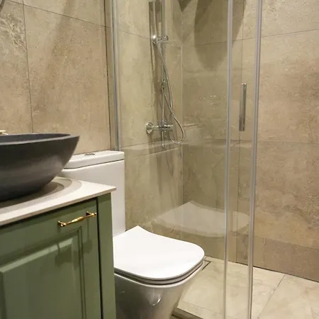 Luxury 5-bedroom Kalopanayiotis *