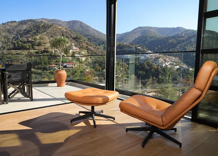 Luxury 5-bedroom Kalopanayiotis Kalopanagiotis